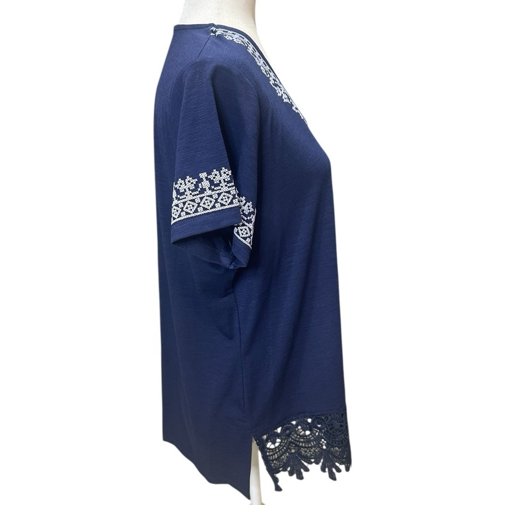 Allison Daley Navy Top with Embroidery - Picture 4 of 6